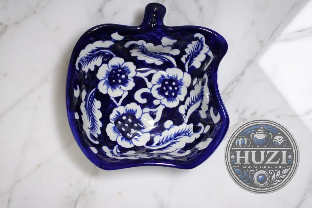 Apple shaped serving bowl HuZi (1) Apple shaped serving bowl HuZi